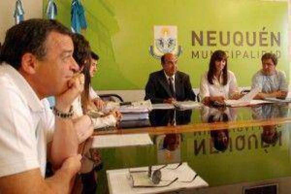 El oficialismo defiende el veto de Quiroga a la quita de posnet en los casinos