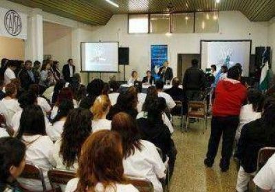 "La salud es una sola y los recursos son del Estado" 