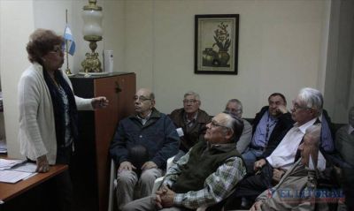 Jubilados intiman a la Dpec por aportes