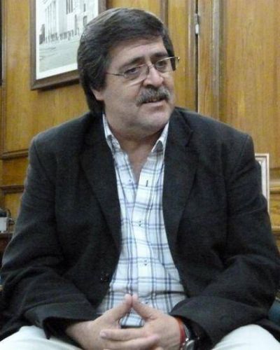 Radicales y justicialistas se sacan chispas