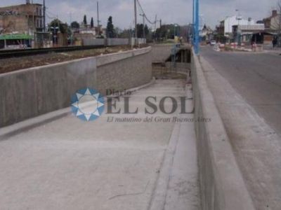 Reparan bajov�as de Ezpeleta