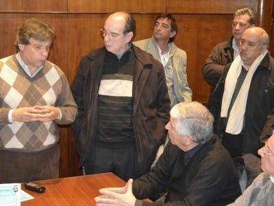EL INTENDENTE BRIND� SU APOYO A LOS MERCANTILES