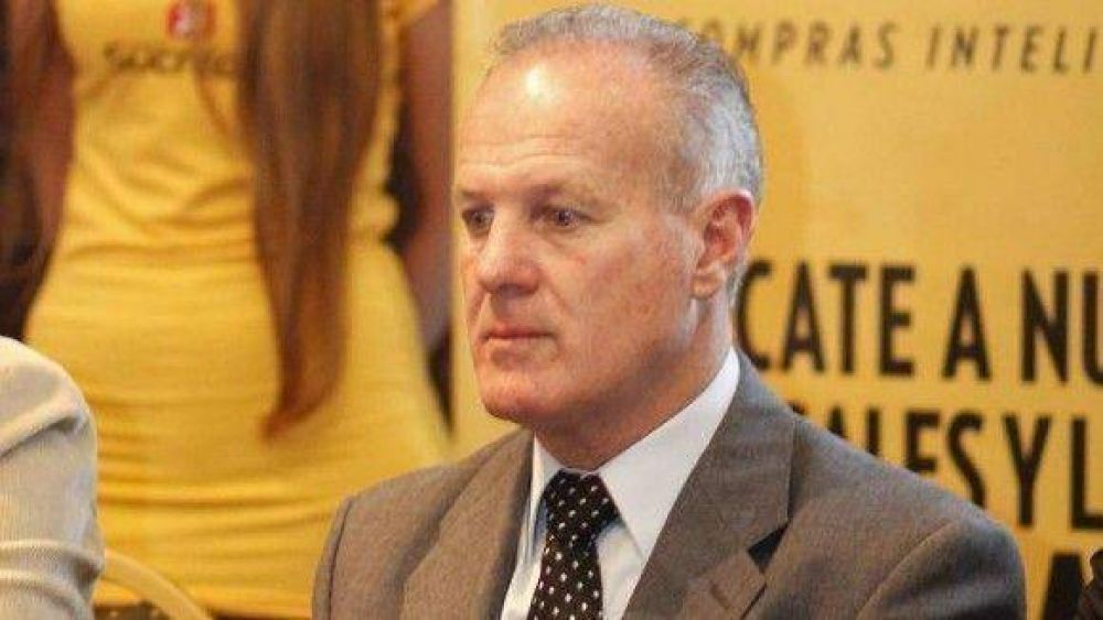  San Mart�n afronta una nueva crisis financiera