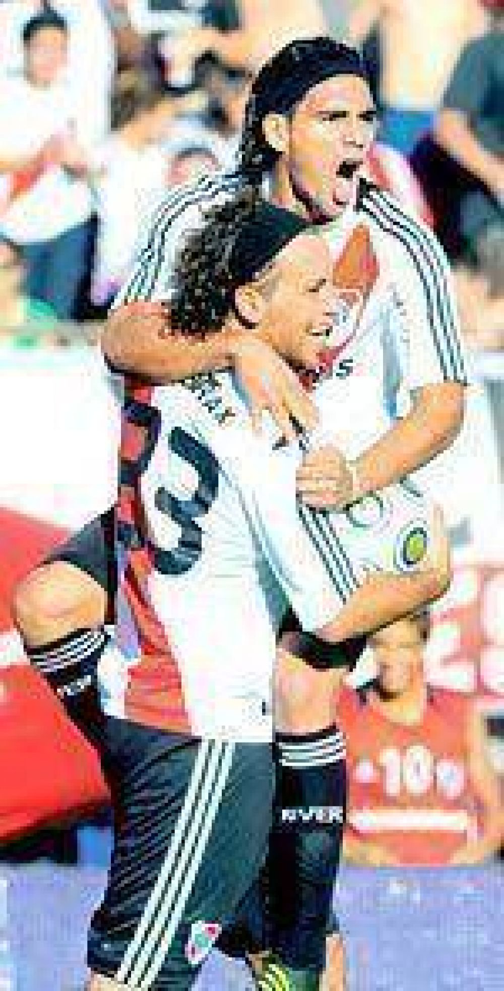  VELEZ - RIVER - 