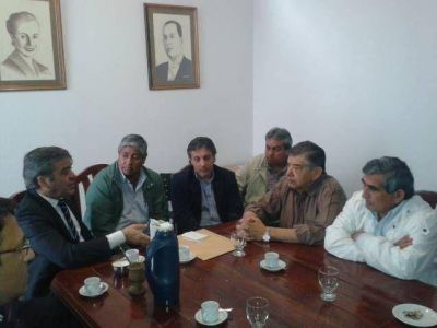 La UCR tucumana y el Frente Intersindical definieron una agenda com�n