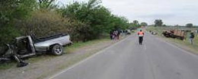 Dos camionetas chocaron de frente en la ruta 305 y muri� un joven de 28 a�os