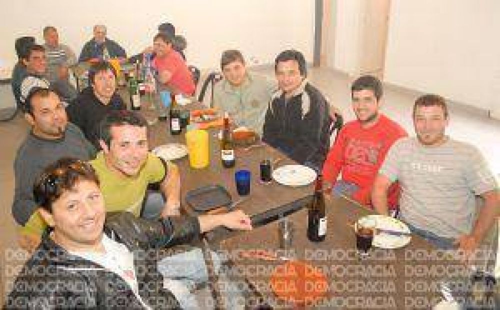 Los trabajadores de la industria qu�mica y petroqu�mica festejaron su d�a en un almuerzo