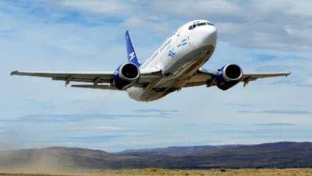 Volar a Catamarca cuesta un 57% m�s que a Tucum�n