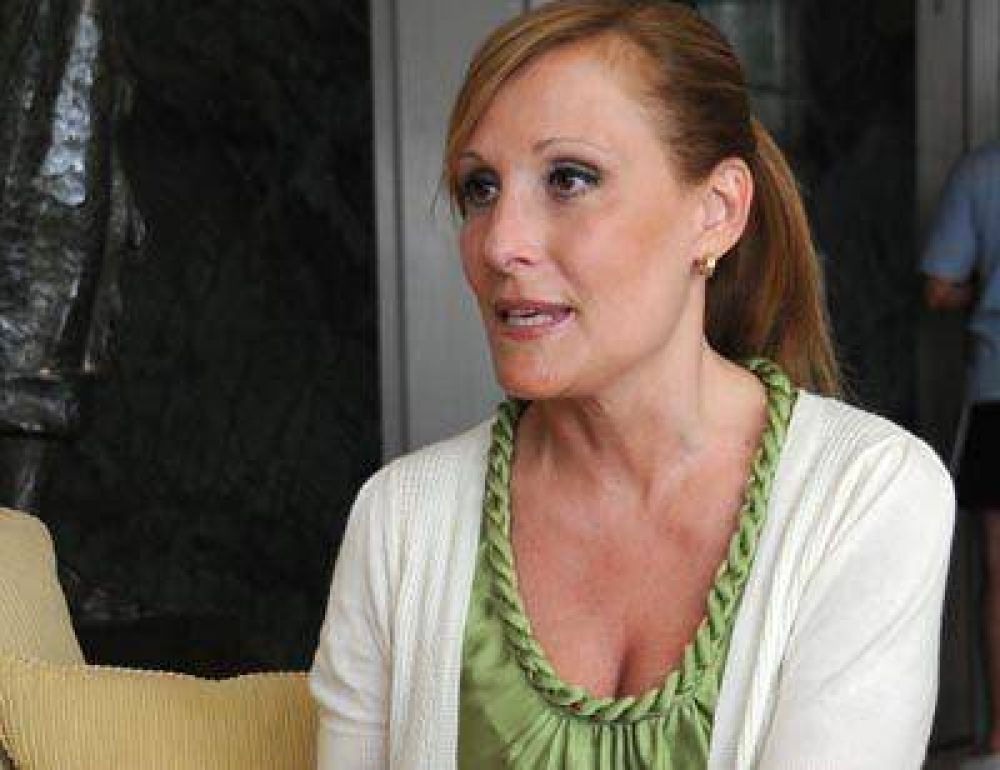 Antes de irse, la ministra Gvirtz pag� casi $7 millones a una empresa bahiense