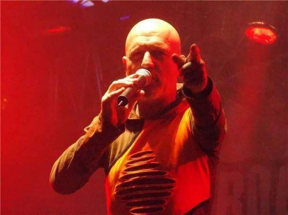 Gustavo Cordera asalt� de cumbia el Bol�var Rock