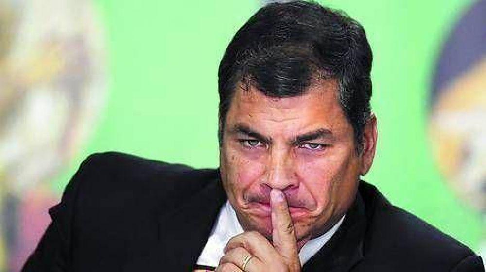Un juez avala que los ministros de Correa no hablen con la prensa