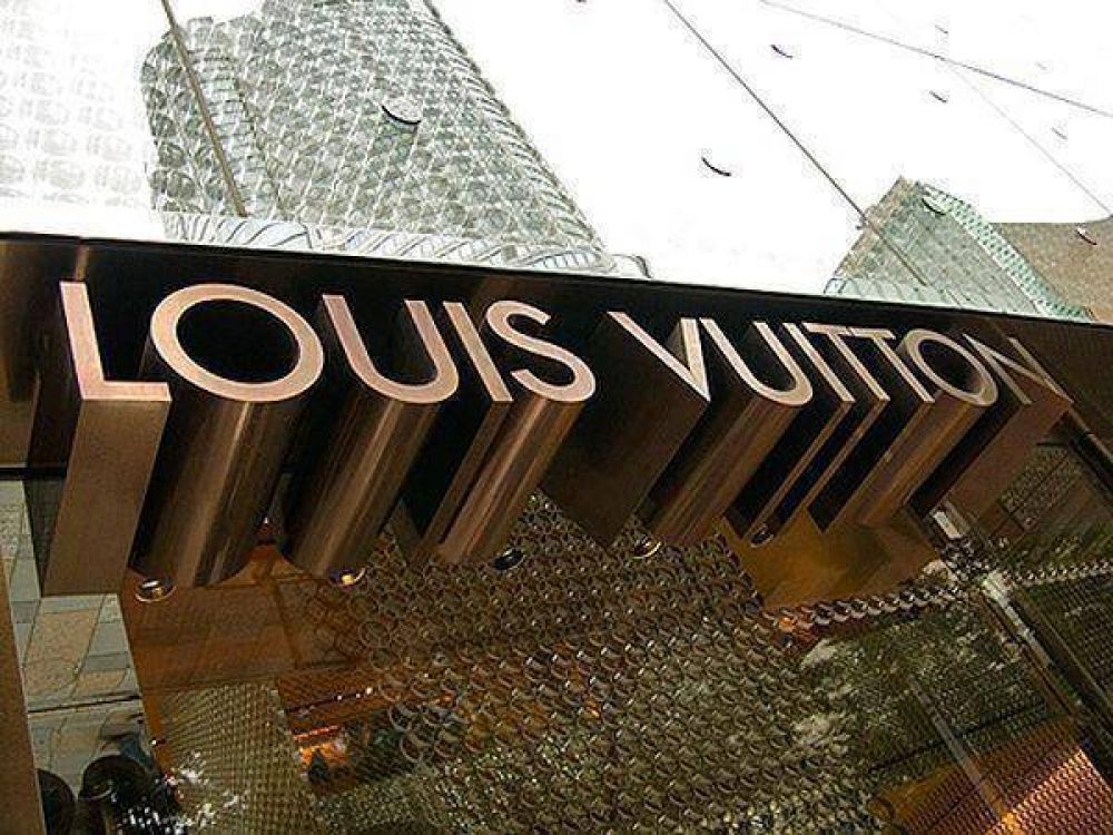 "Louis Vuitton est� en todos lados; ac�, Pampero"
