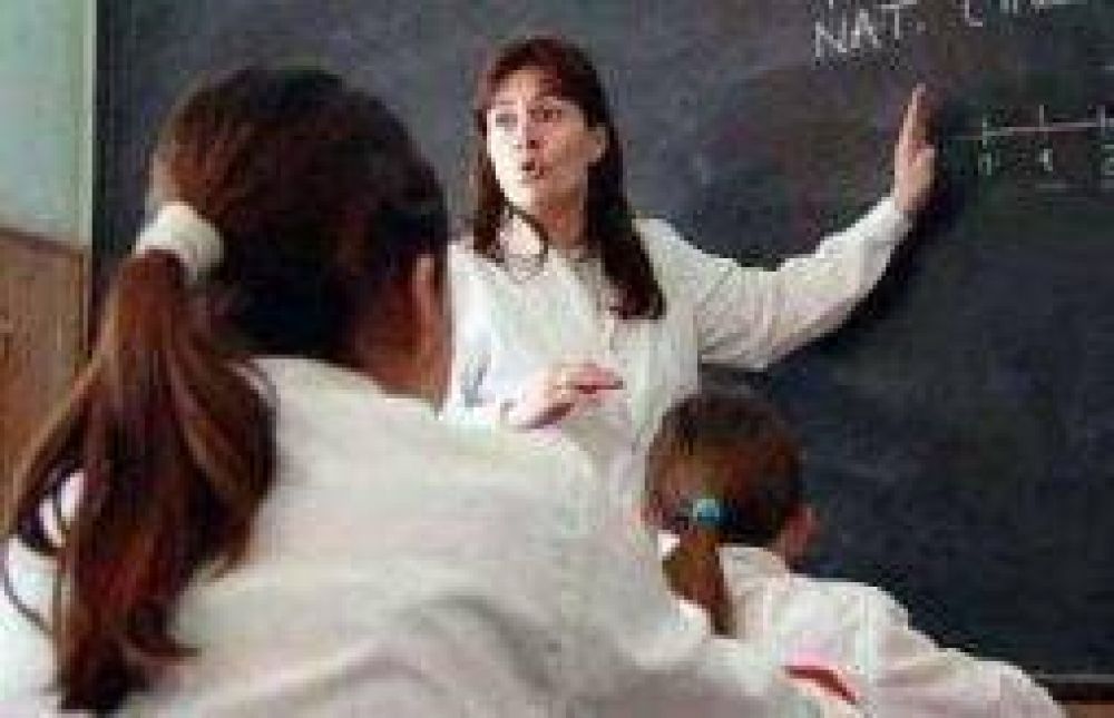 AMP acept� el blanqueo de $160 al b�sico docente en dos cuotas