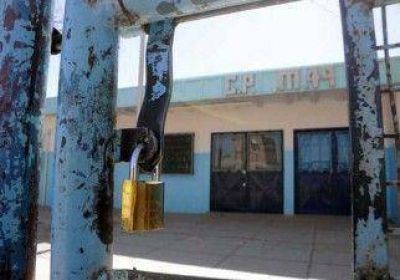 Dos colegios a punto de perder el a�o por los paros 