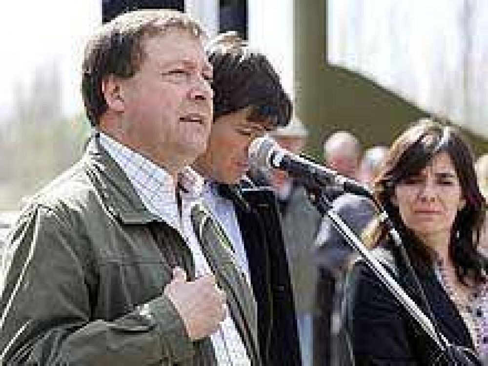 Renuncia generalizada de los funcionarios de Weretilneck
