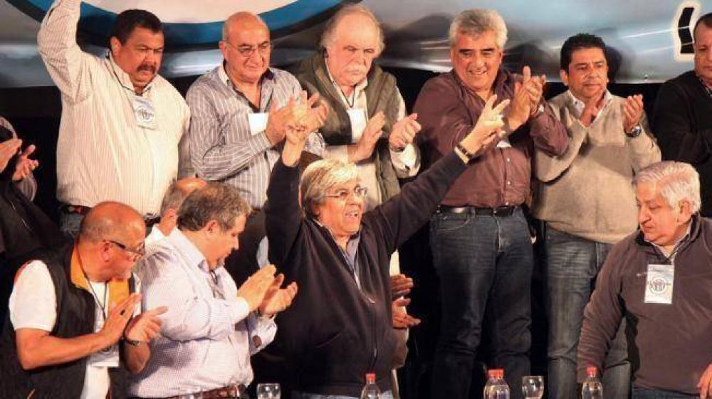 Moyano lanz� su plataforma pol�tica