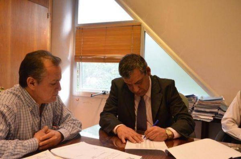 La Direcci�n Provincial de Energ�a y el IPAUSS sellaron acuerdo por deudas