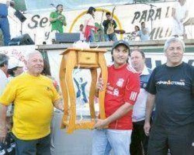 Los mercantiles celebraron su d�a a puro ritmo y diversi�n