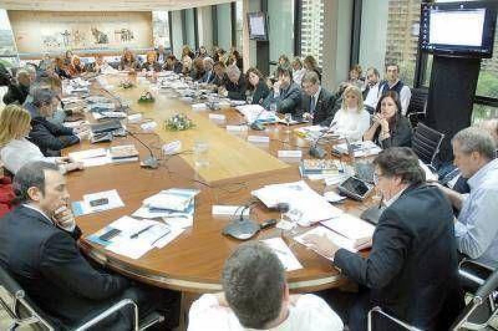 Zaffaroni y otros ministros de Educaci�n se proclamaron a favor del voto a los 16