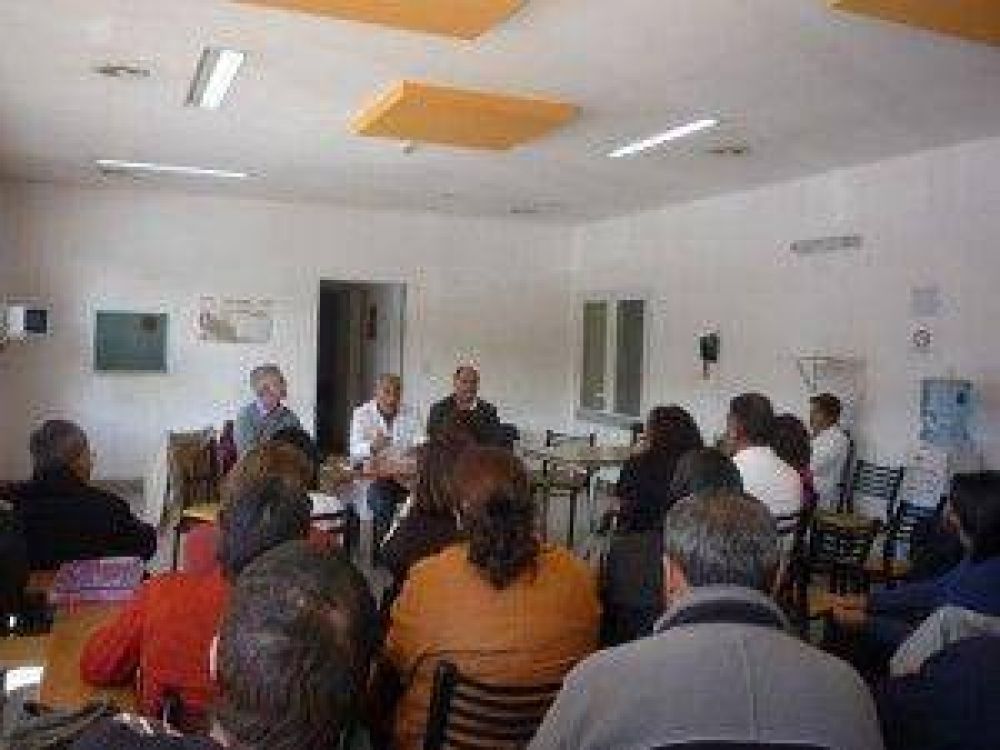 Profesionales de Jujuy vuelven al paro