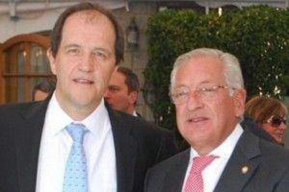 Fellner acompa�� a Basteiro en su asunci�n como Embajador de Bolivia y habl� de "Corredor tur�stico Andino"