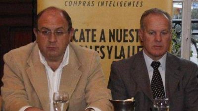  �Carlos se mete con buena intenci�n pero no le compete�