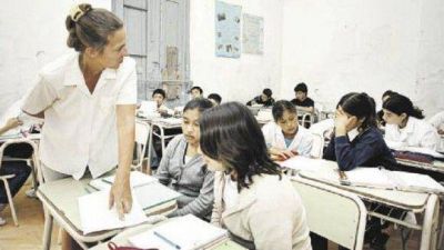  Acuerdan la unificaci�n de la curr�cula educativa secundaria a nivel federal
