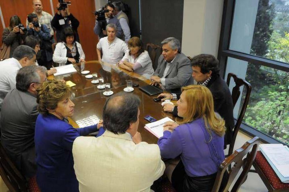 Autoconvocados de la Salud llevaron sus reclamos a la Legislatura