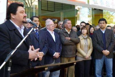 Closs inaugur� el nuevo edificio del IPLyC Confort Cr�ditos y Servicios