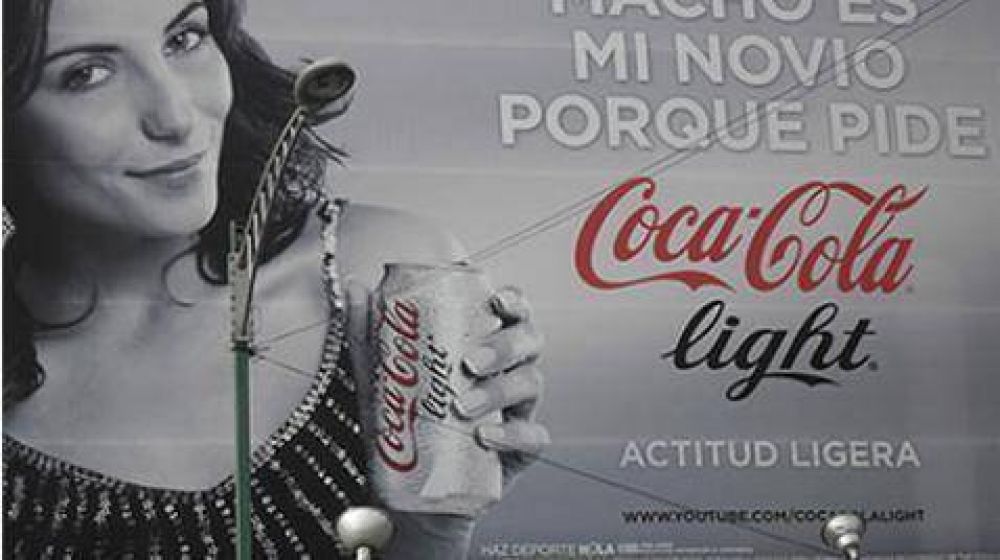 Coca-Cola retira campaa acusada de machista y discriminatoria