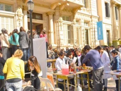 Muestra por los 70 a�os de la EMBA