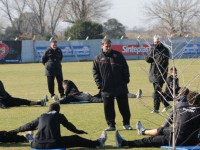 Newell's: Martino, con la chance de repetir a los once con que venci� a Col�n