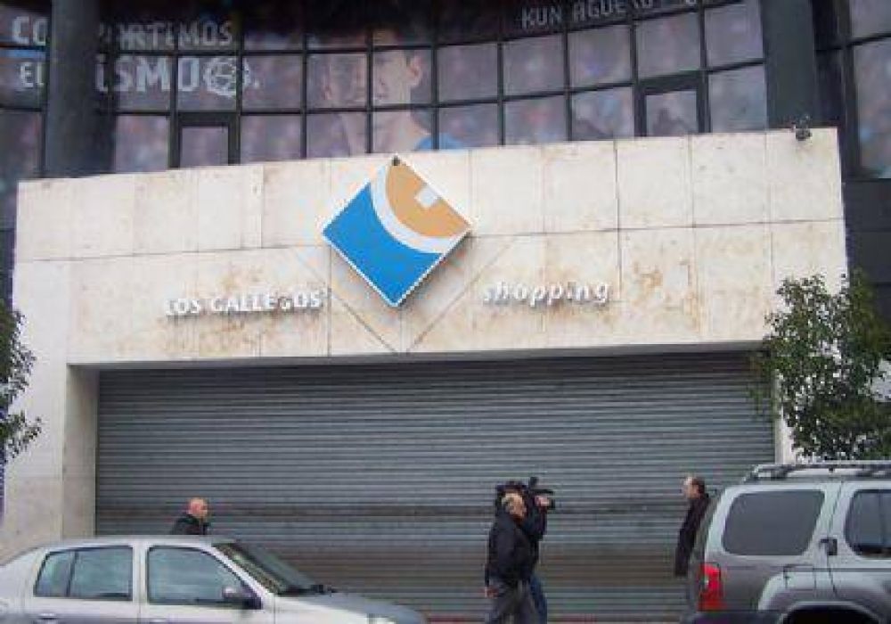 Mercantiles celebraron su d�a y un 90% de los comercios cerraron sus puertas