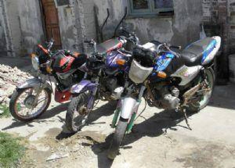  Cay� una banda liderada por una adolescente de 17 a�os