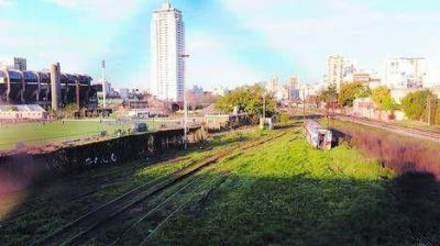 Caballito: vecinos resisten las viviendas en terrenos del tren