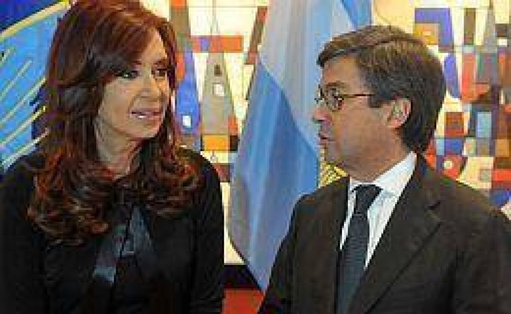 Cristina se re�ne con el CEO de Exxon y expone en Harvard