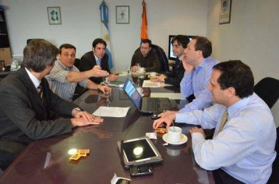 Gobierno anunci� acuerdo con el Municipio de R�o Grande por cancelaci�n de deudas