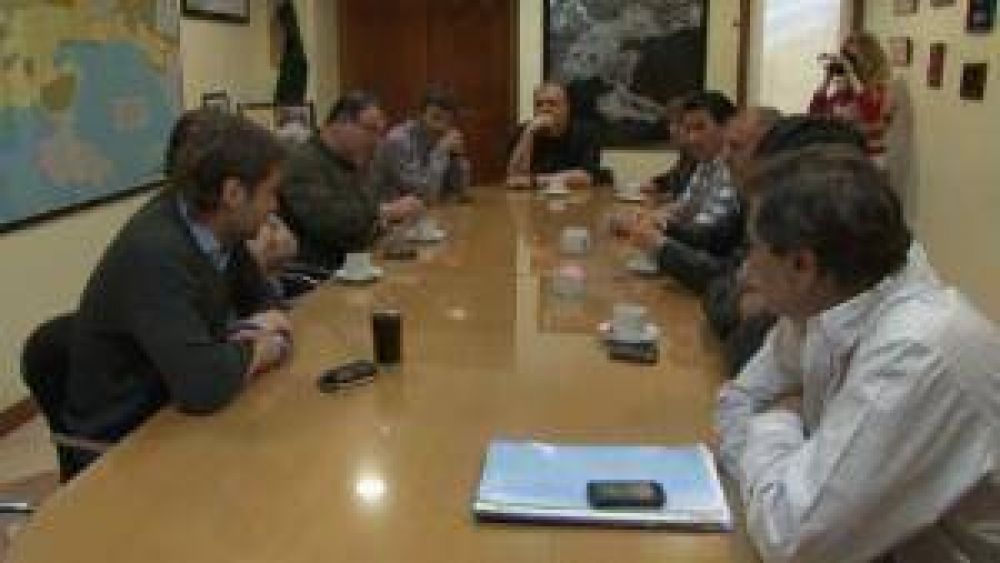 Sciurano se reuni� con representantes gremiales