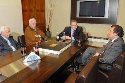 Niccolai remarc� que el Banco Santiago acompa�a y contribuye al proceso de desarrollo provincial