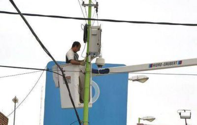 Nuevas c�maras de monitoreo y seguridad son instaladas en distintos puntos de la Ciudad