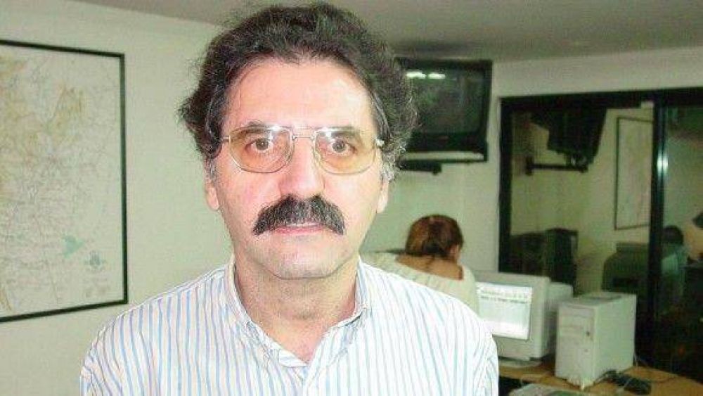  �La clase media se preocupa por los d�lares pero no le presta atenci�n a la salud o la educaci�n�