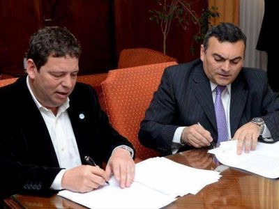 El gobierno garantiz� los recursos para los salarios de los 9 mil chicos inscriptos en el Plan Iniciar