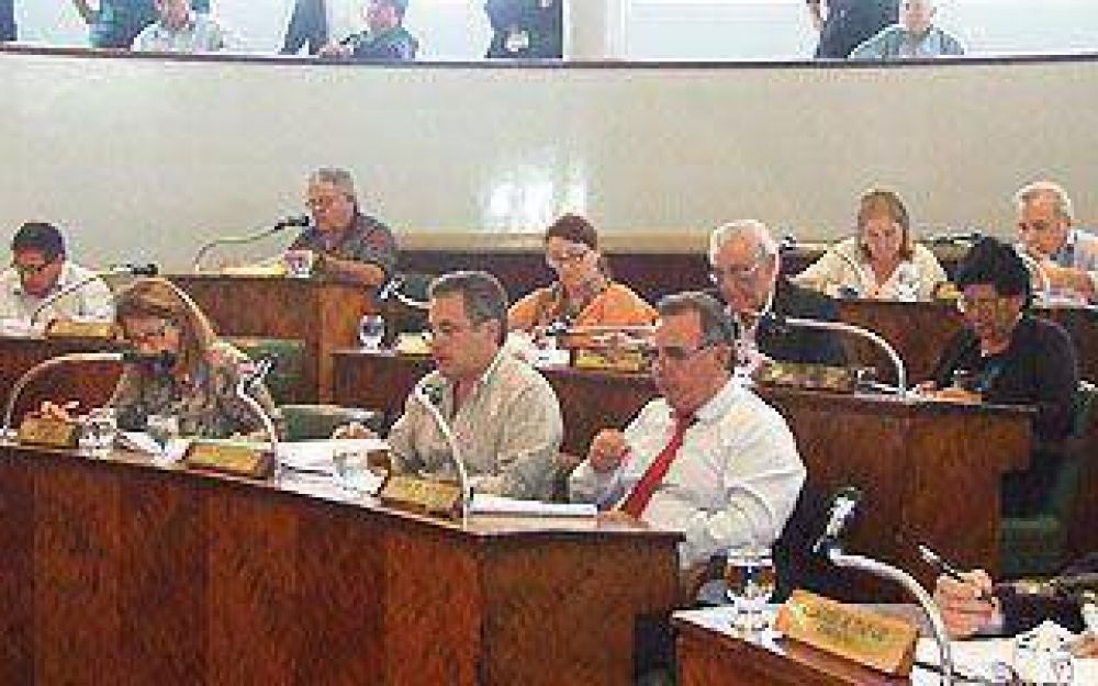 LOMAS: El oficialismo destac� el pedido para crear la Jefatura Departamental