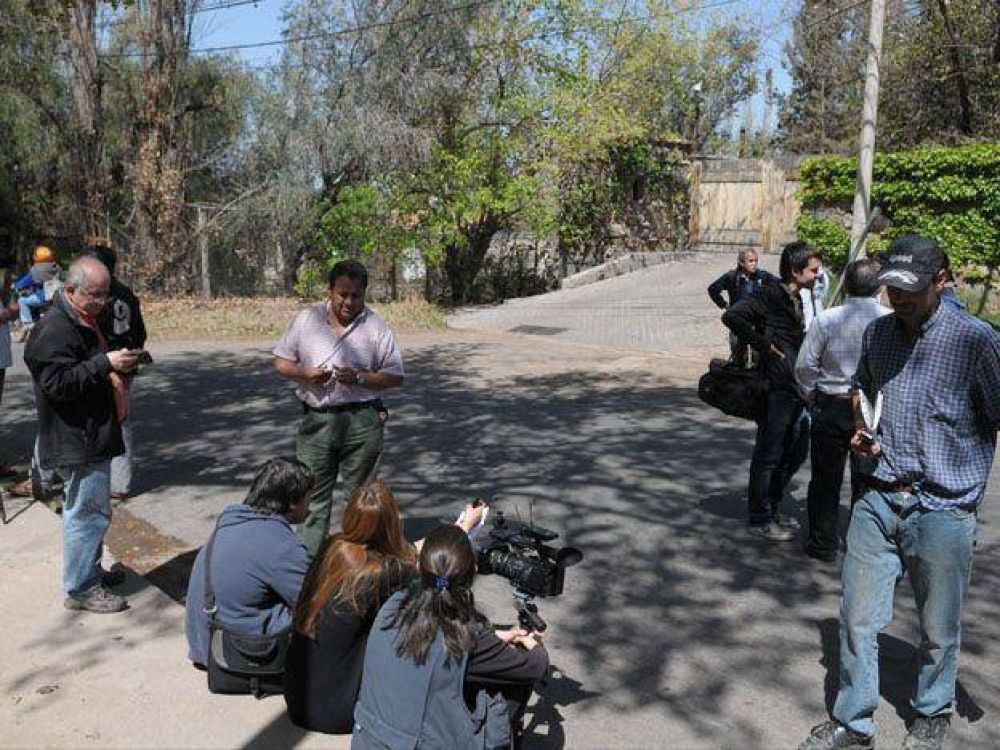 Crece la expectativa por la visita de Maradona a Zald�var en Mendoza