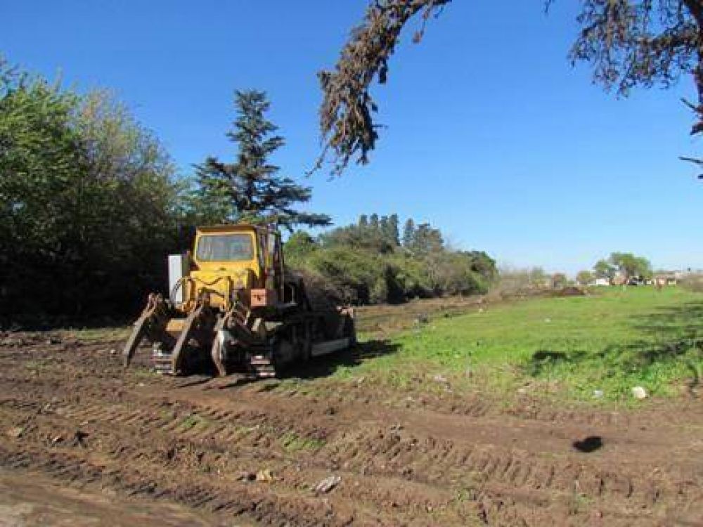 Comenzaron los trabajos para abrir calle Primera Junta
