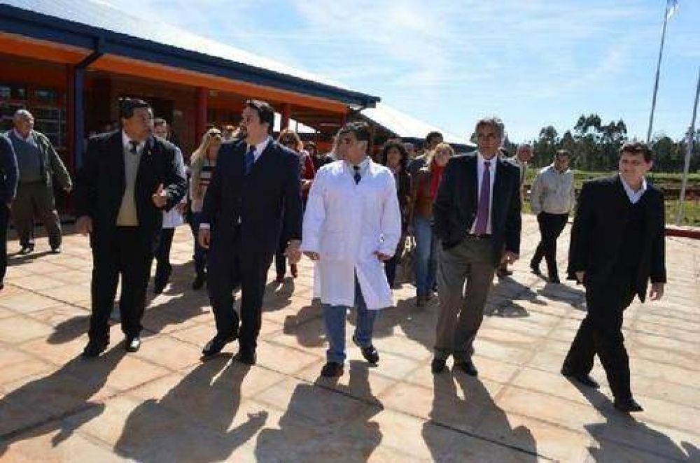 Closs: �Celebramos los aniversarios de los pueblos entregando el resultado de la gesti�n�