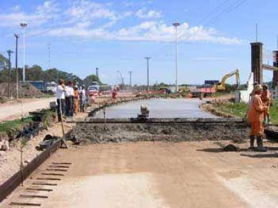Avanza la construcci�n de la playa municipal de camiones  