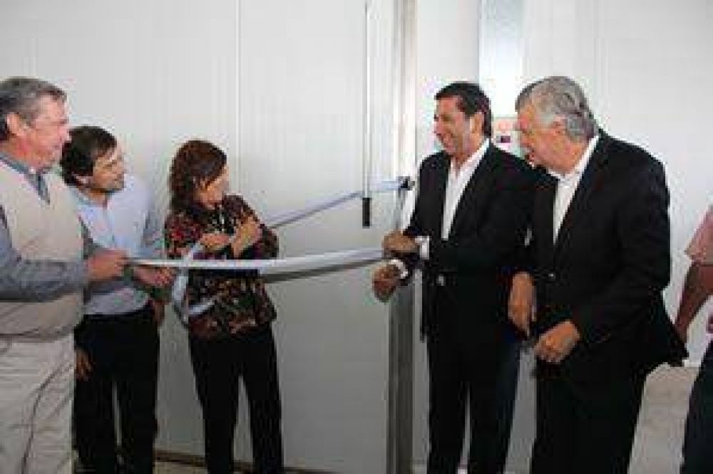 Inauguraron planta de fr�o para productores ajeros