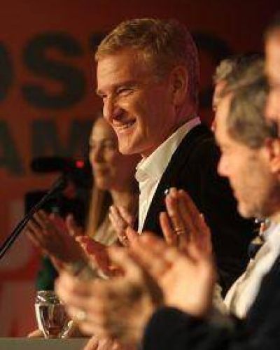 De Narv�ez festeja la decisi�n de Michetti y vuelve a operar un acercamiento a Scioli