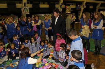 Posse encabez� muestra de talleres extraprogram�ticos de San Isidro